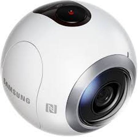 Reviewed: The awesome Samsung Gear 360 all-angle digital camera