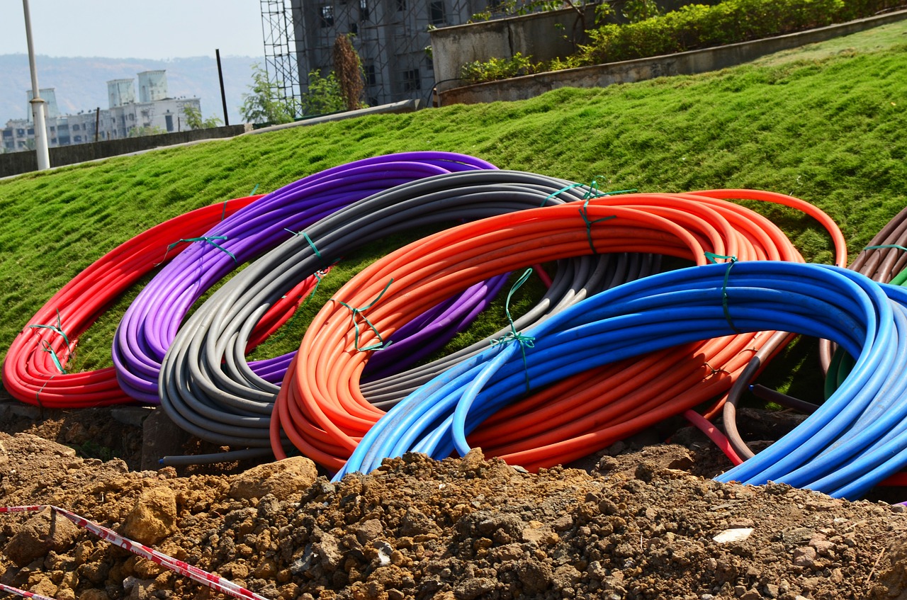 Land fibre limitation slows Internet growth in Africa, forum says